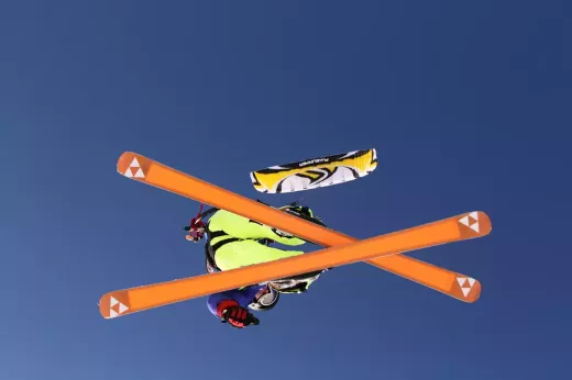 לעוף גבוה: הריגושים וההשתפכות של Aerials ו-Ski Cross