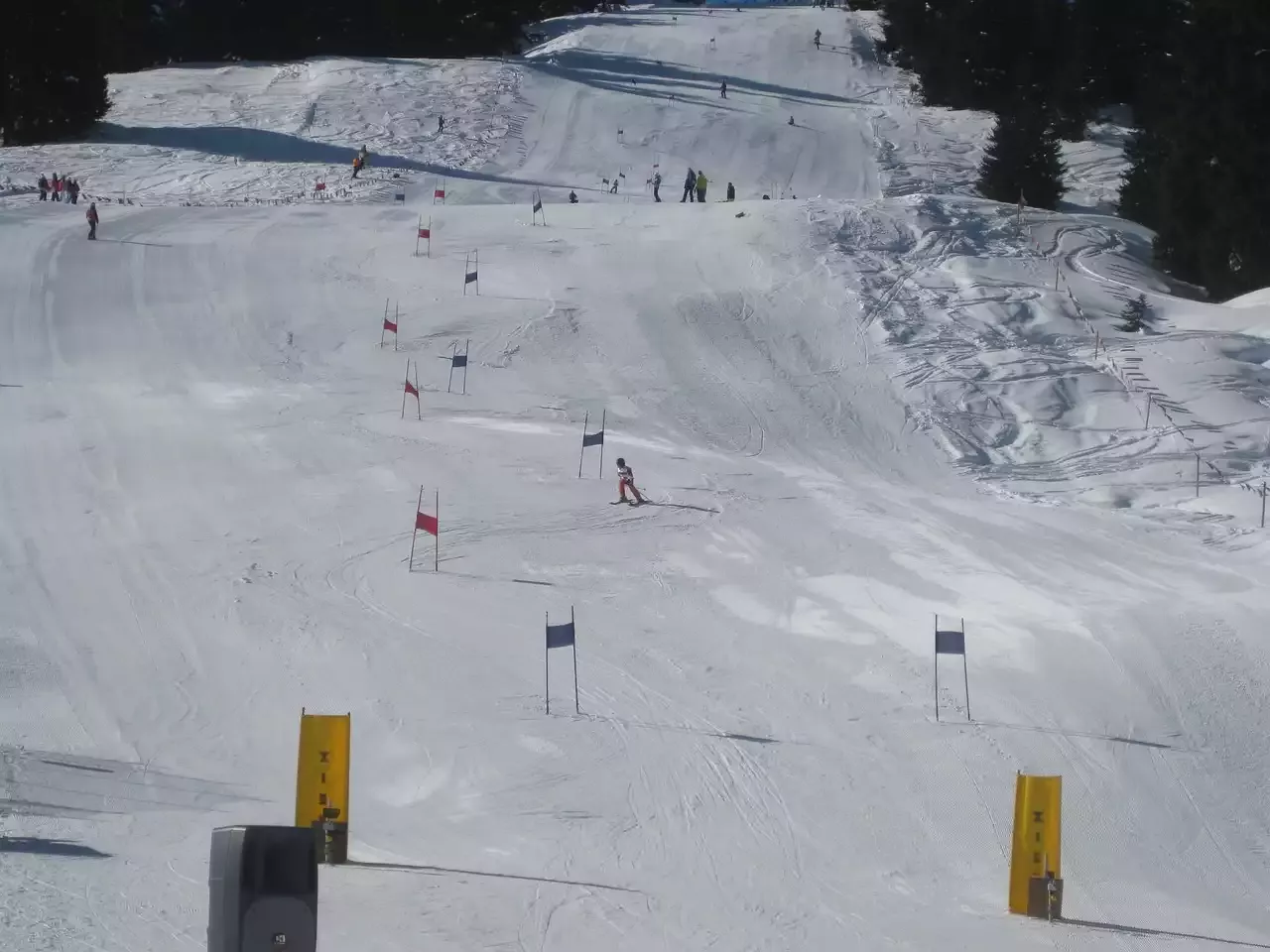 אפקט X Games: כיצד התחרות עוררה השראה לחדשנות בסקי חופשי וסנובורד